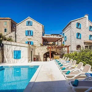 Agava Hotel